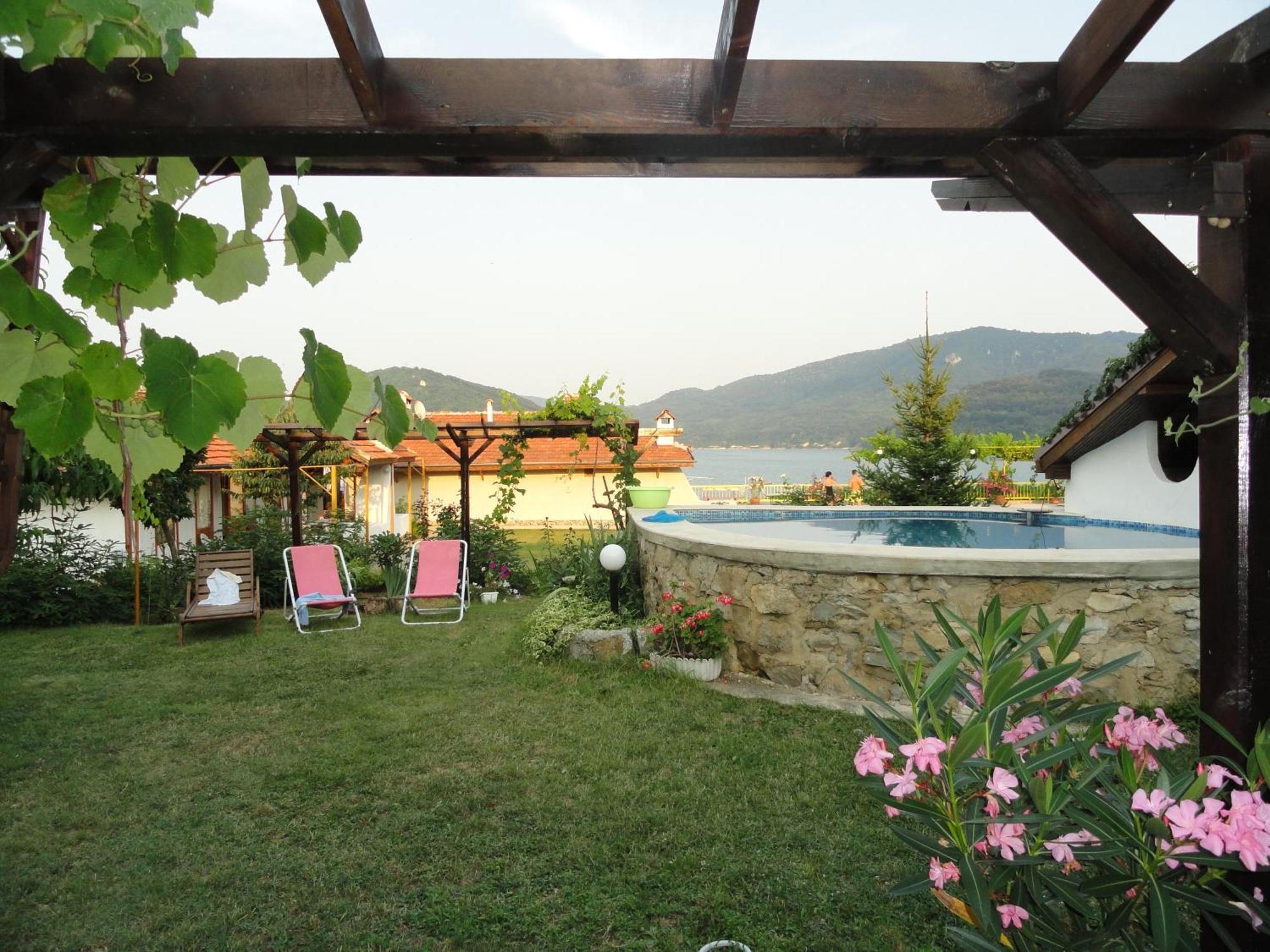 Family Hotel Belvedere Dalgopol Kültér fotó